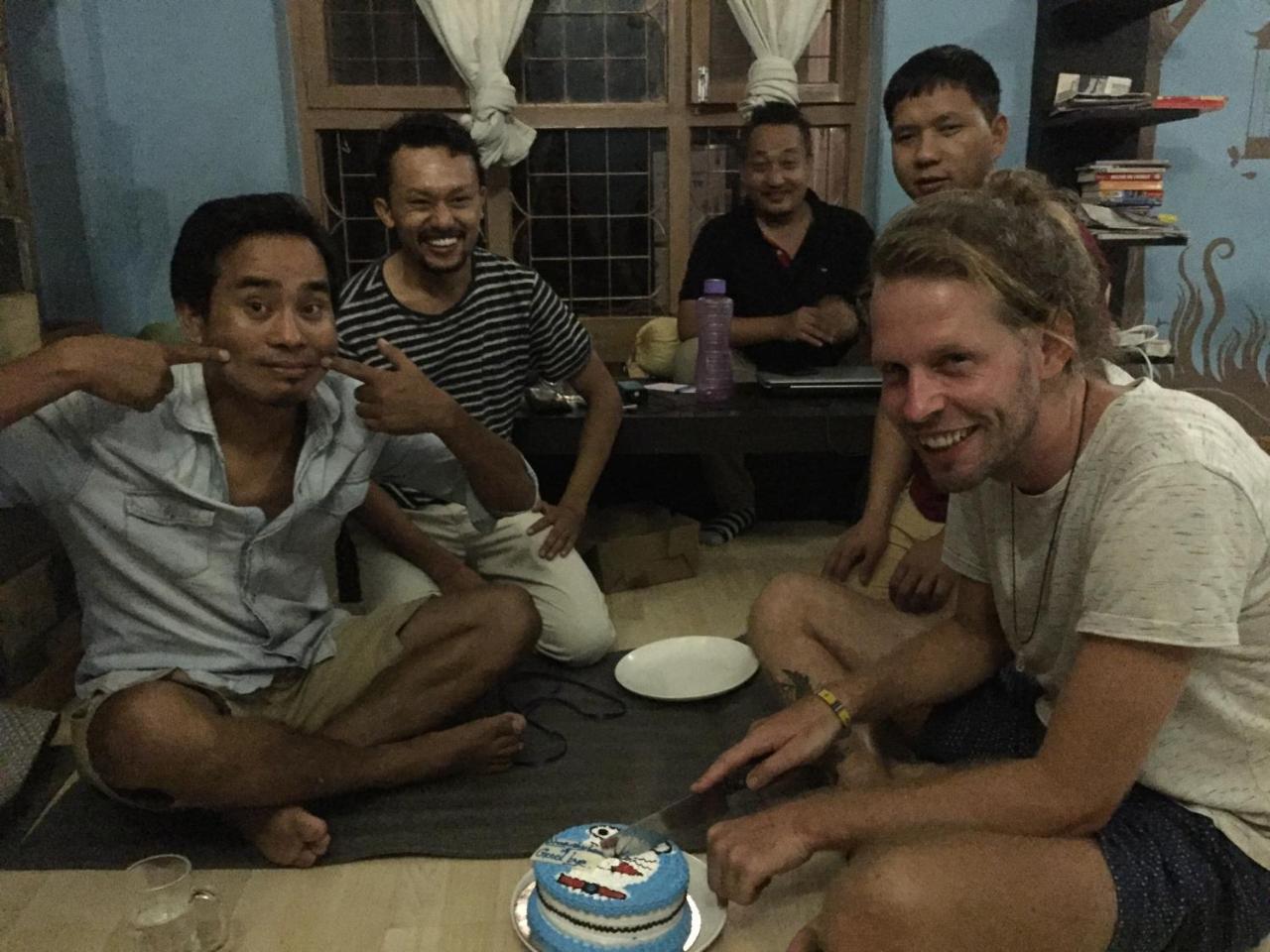 Nepalaya Eco Hostel Pokhara Extérieur photo